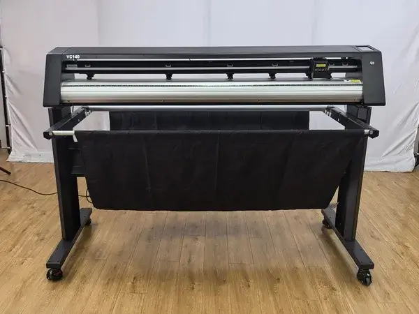 Servo Contour Vinyl Cutter VC Series